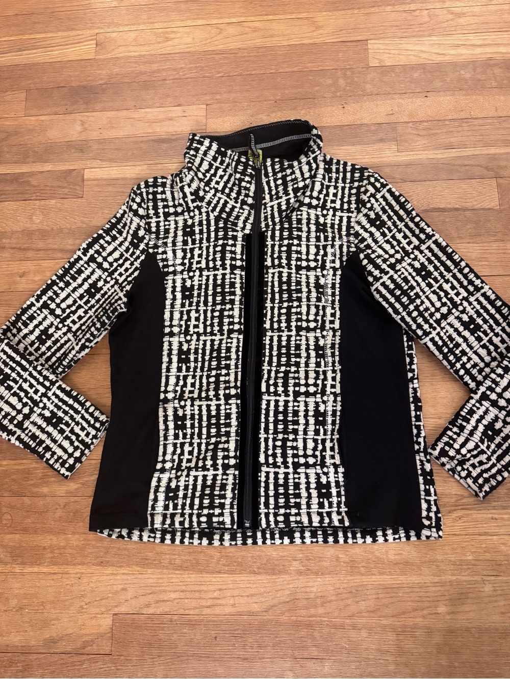 Sportelle Women's Black White Print Full Zip Jacket - Size
b90